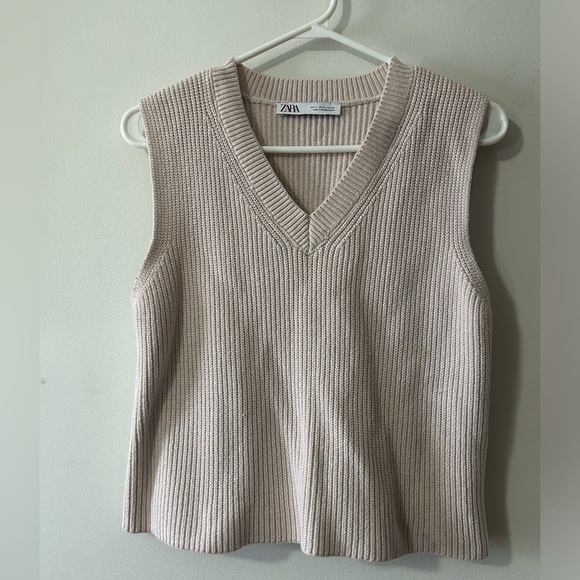 Zara Pink Knit  Vest - Picture 1 of 3